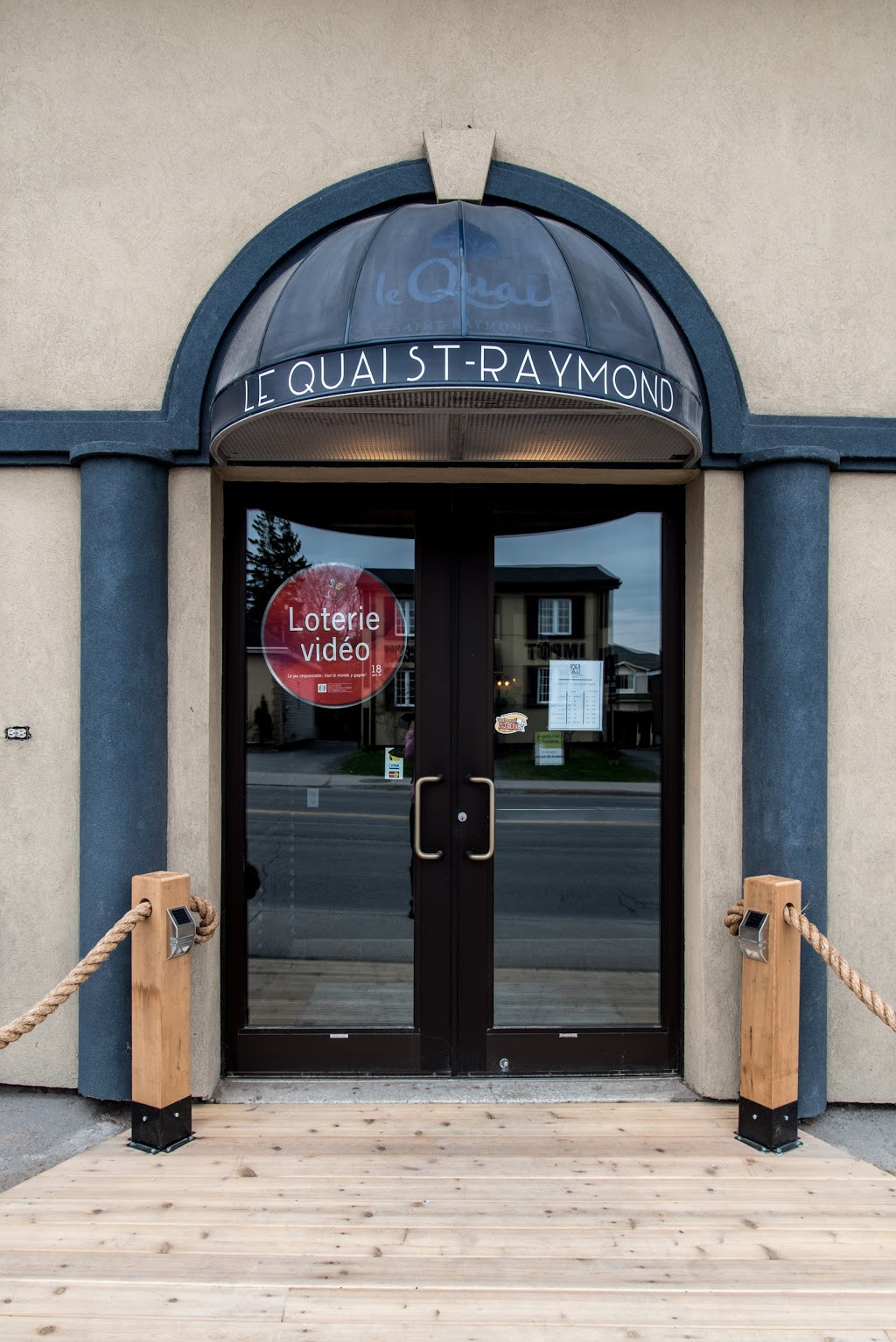 Quai St-Raymond | 60 Boulevard Saint-Raymond, Gatineau, QC J8Y 1S1, Canada | Phone: (819) 777-0924