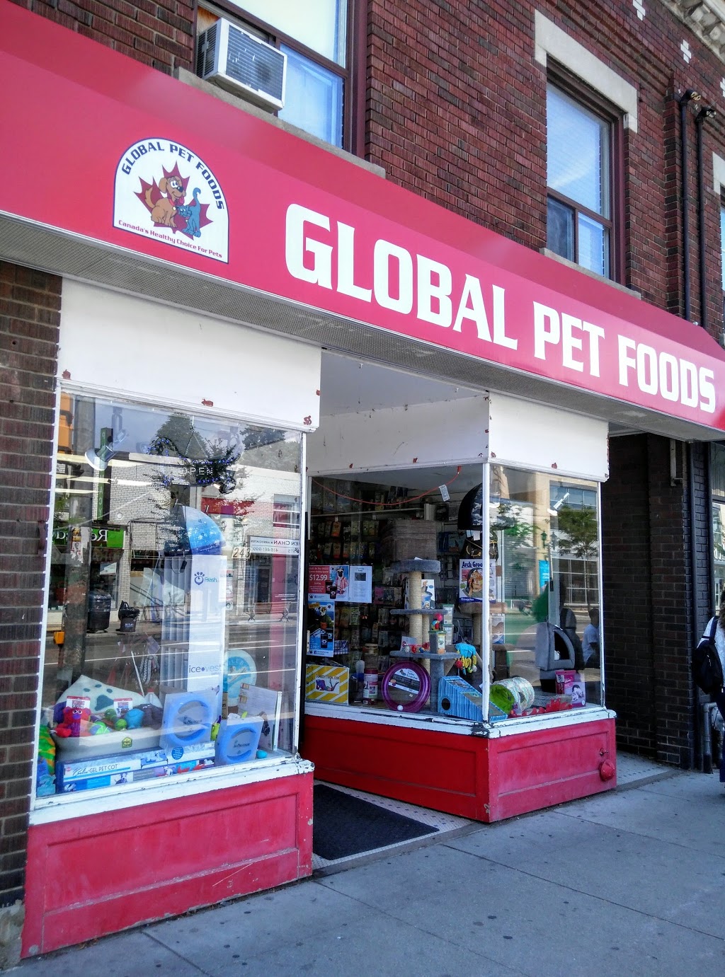 Global Pet Foods | 133 Danforth Ave, Toronto, ON M4K 1N2, Canada | Phone: (416) 463-7387