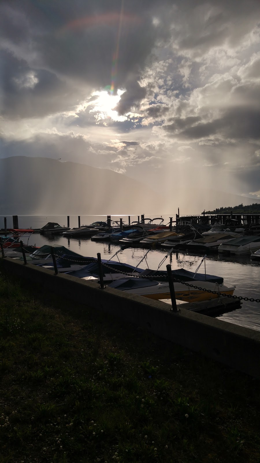 Captains Cove Marina | 2053 73 Ave NE, Salmon Arm, BC V1E, Canada | Phone: (250) 832-5224