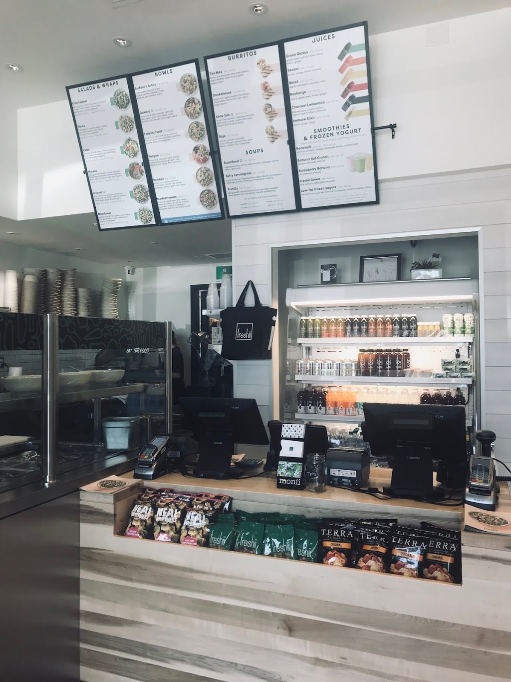 Freshii | 494 Holland St W, Bradford, ON L3Z 0A2, Canada | Phone: (365) 247-0023