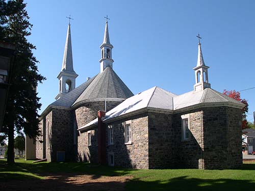 Église de Sainte-Philomène de Fortierville | 210 Rue Principale, Fortierville, QC G0S 1J0, Canada | Phone: (819) 287-4530