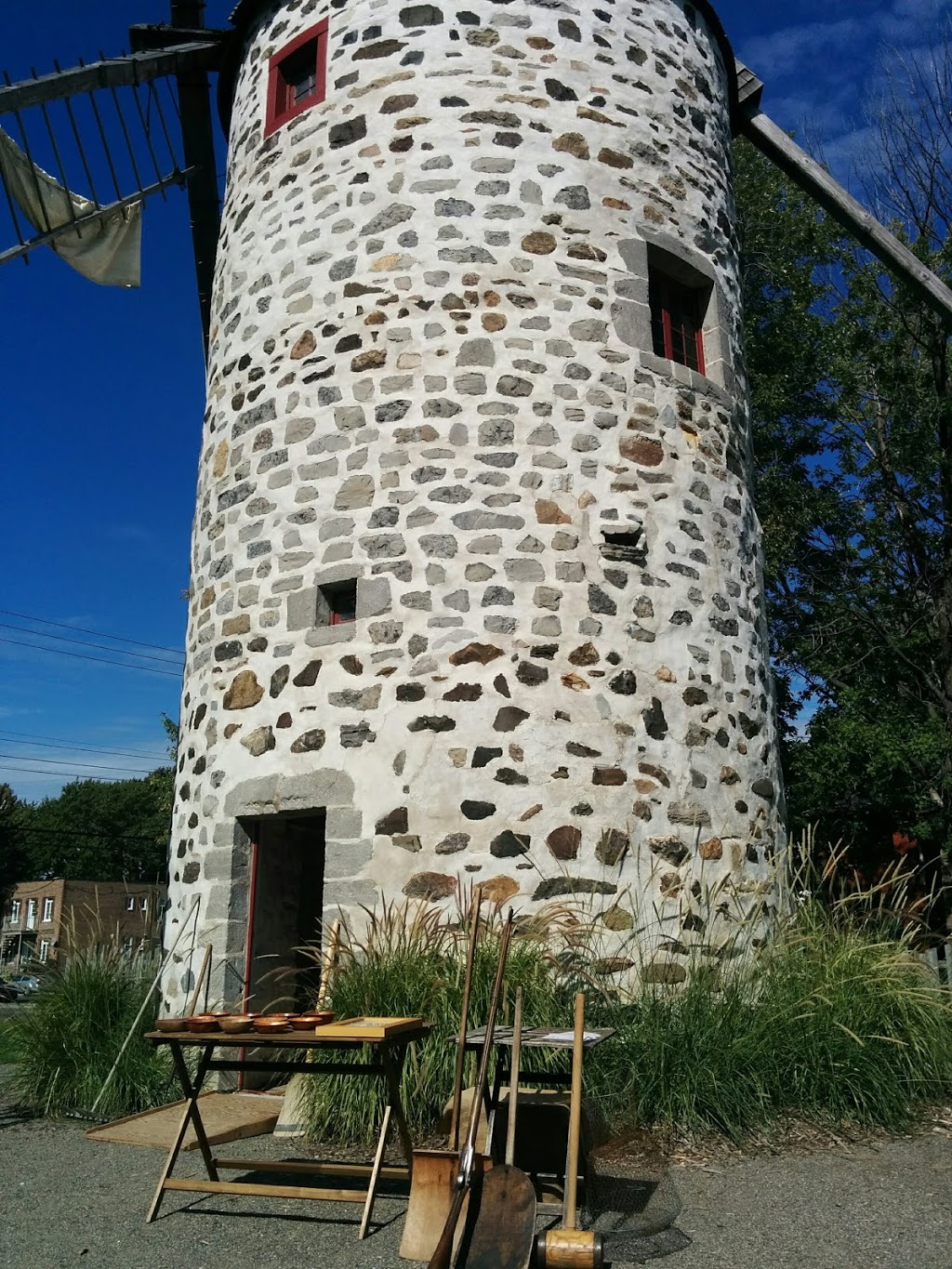 VIEUX-MOULIN DE POINTE-AUX-TREMBLES | 11640 Rue Notre-Dame Est, Pointe-aux-Trembles, QC H1B 2X5, Canada