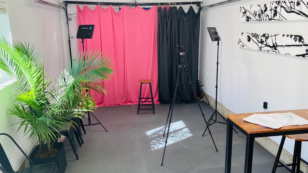 Garage Tapes - Audition Taping, Coaching and Acting Studio | Garage in Laneway, 2535 E 16th Ave, Vancouver, BC V5M 2L5, Canada | Phone: (604) 362-8720