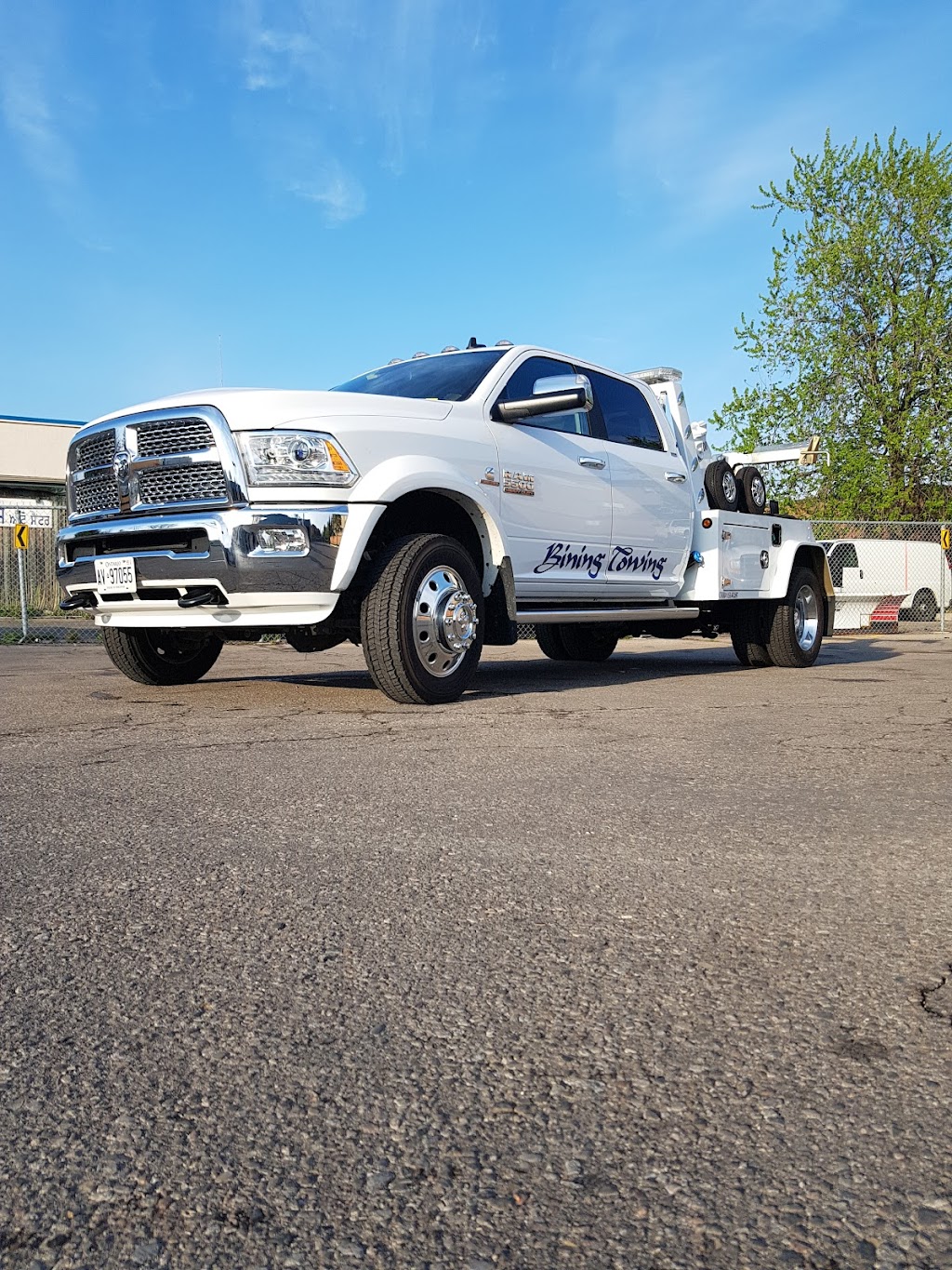 Bining Towing | 220 Rutherford Rd S, Brampton, ON L6W 3J6, Canada | Phone: (416) 508-1400