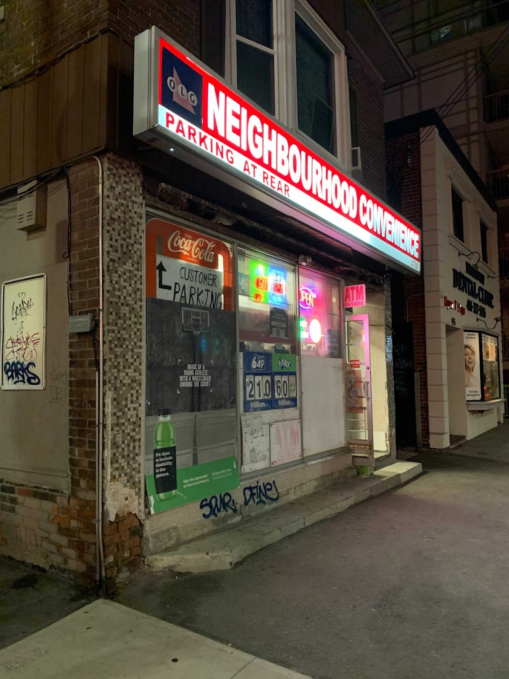FastBTC Bitcoin ATM - Neighbourhood Convenience | 894 Mt Pleasant Rd, Toronto, ON M4P 2L6, Canada | Phone: (888) 832-1282