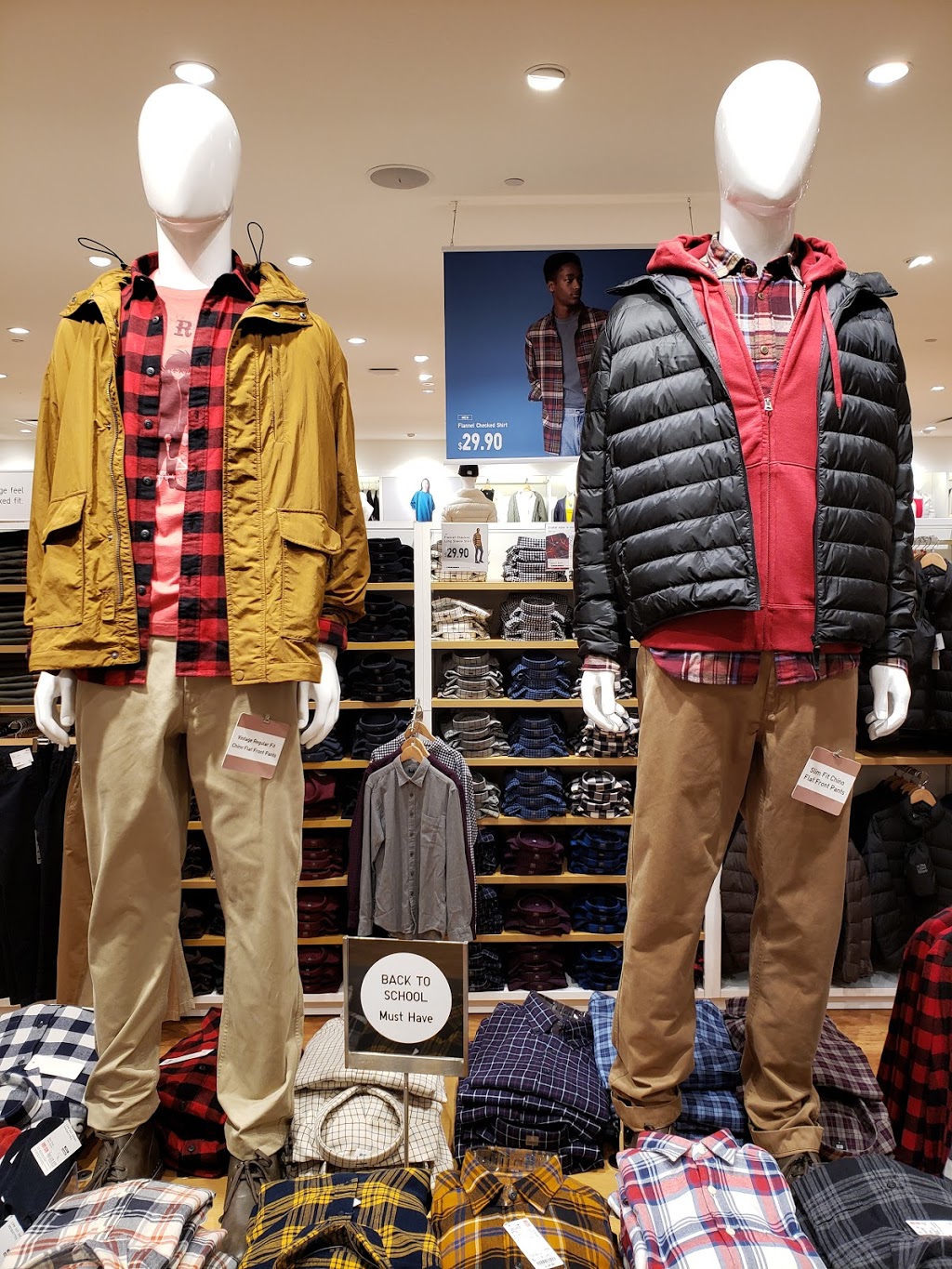 UNIQLO Upper Canada | 17600 Yonge St, Newmarket, ON L3Y 4Z1, Canada | Phone: (289) 803-0358