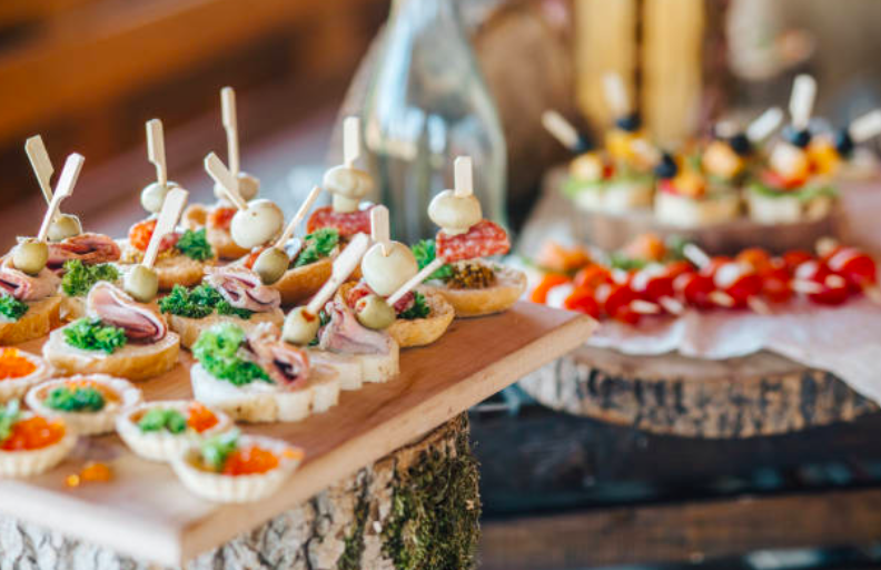 Ottawa Catering - Caterers in Ottawa | 555 LEGGET DRIVE, TOWER A, SUITE 304, Ottawa, ON K2K 2X3, Canada | Phone: (613) 319-8421