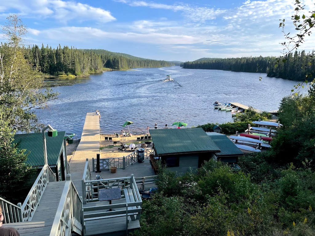 Seigneurie Du Triton - Pourvoirie | 1893 Chemin du Triton, Lac-Édouard, QC G0X 3N0, Canada | Phone: (877) 393-0557