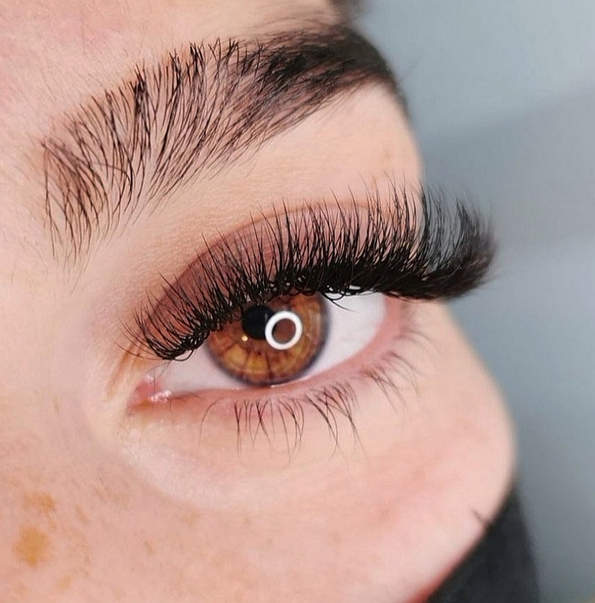 Accurate Lashes | 29 Beatrice Ln, Barrie, ON L4M 7G5, Canada | Phone: (705) 896-5952