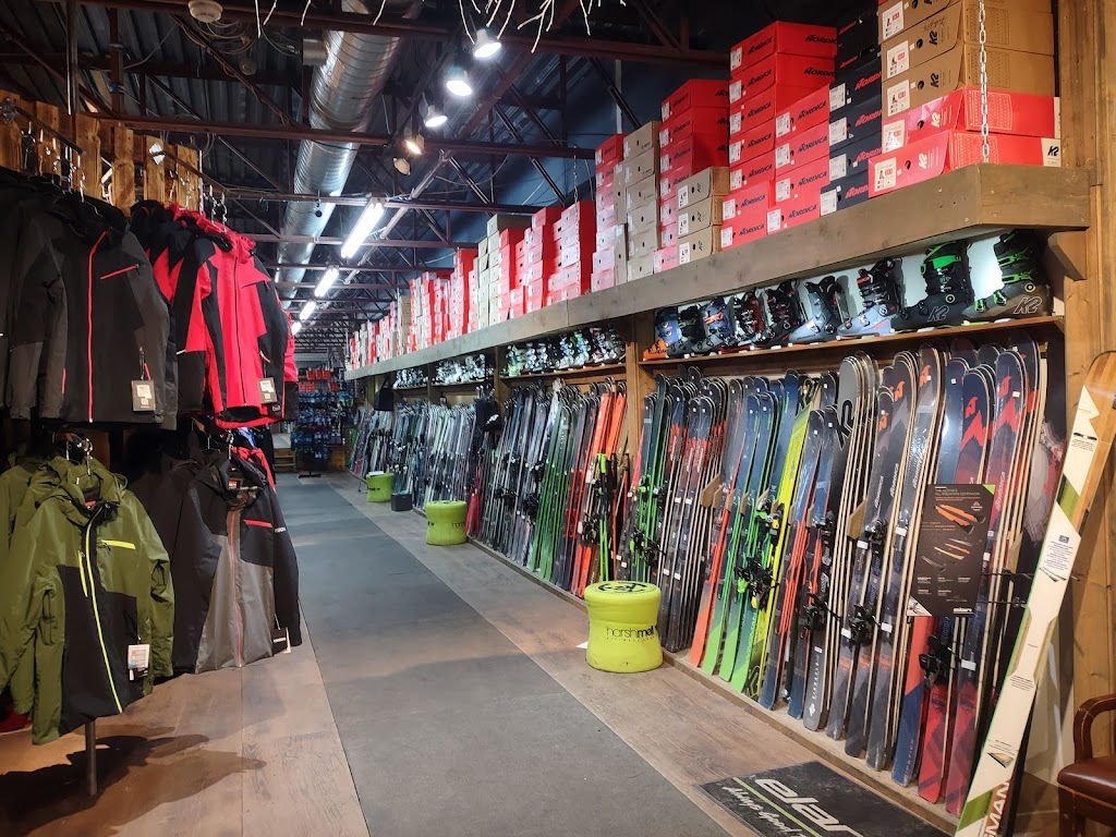 Ski Shop Laval | 1916 Bd du Curé-Labelle, Laval, QC H7T 1L3, Canada | Phone: (450) 978-5641