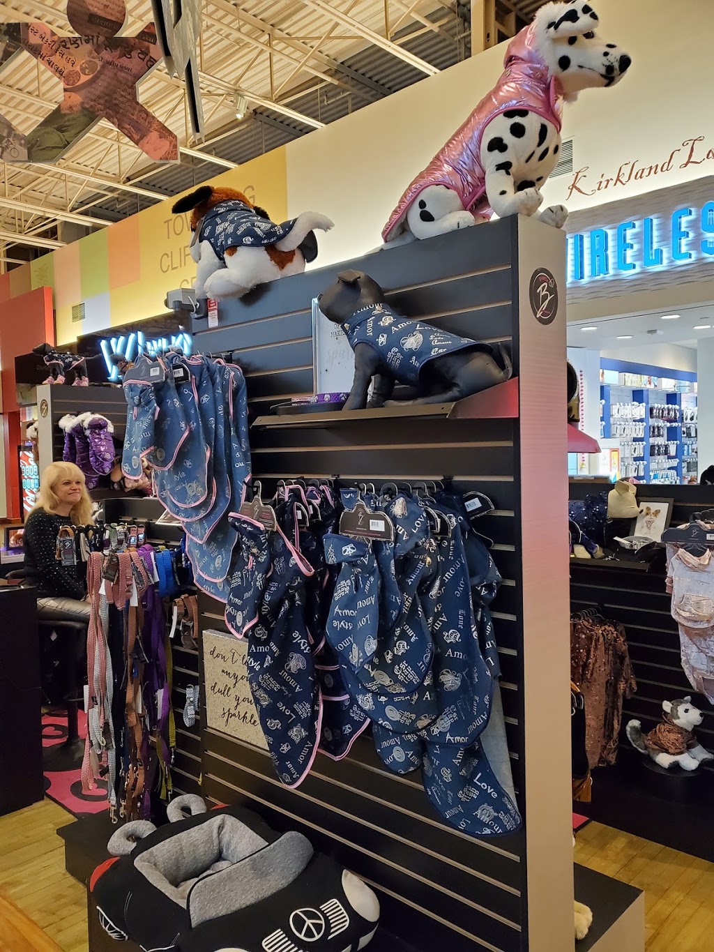 Sweetie B Petwear Ltd | Vaughan Mills, 1 Bass Pro Mills Dr, Concord, ON L4K 5W4, Canada | Phone: (905) 597-5626