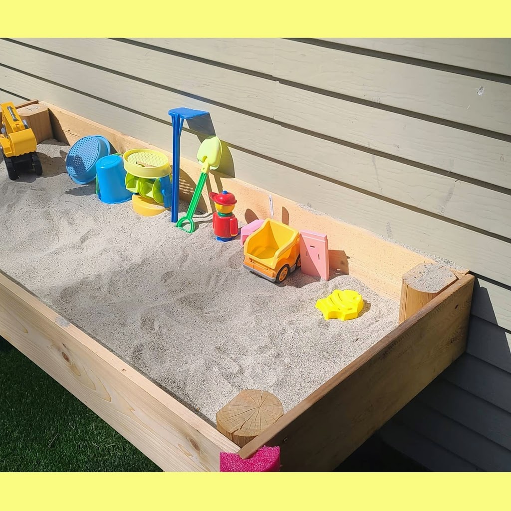 Happy Sunshine Daycare | 1103 Mountain Hwy, North Vancouver, BC V7J 2L8, Canada | Phone: (604) 773-9454