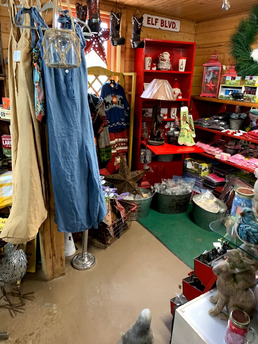 Buckskins Emporium | Township Rd 474, Round Hill, AB T0B 3Z0, Canada | Phone: (780) 672-0953