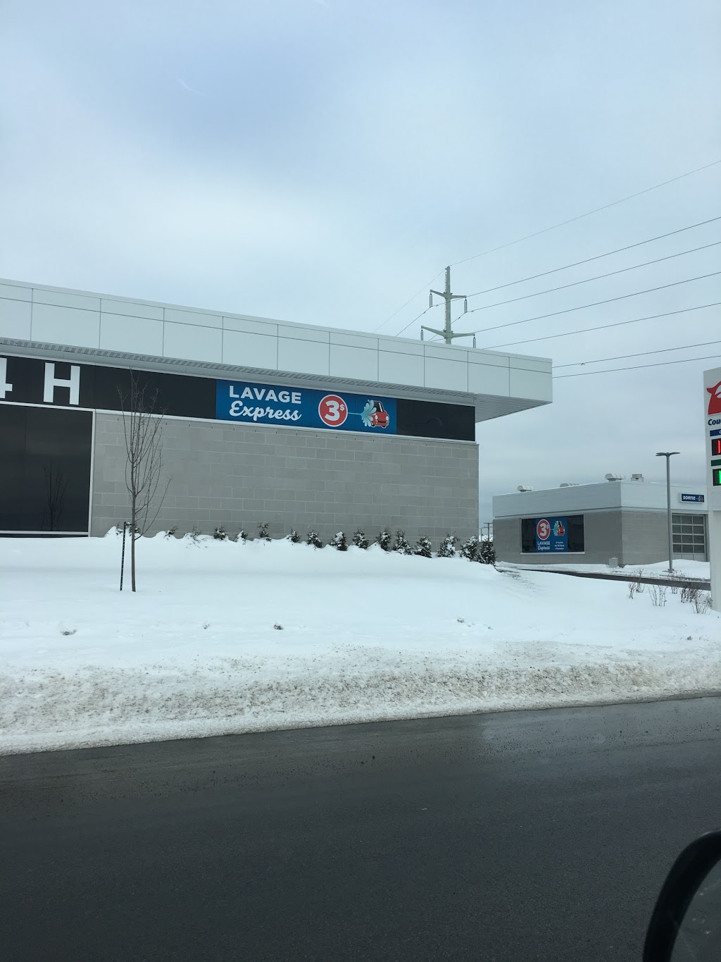 Couche-Tard | 1781 Rue du Marais, Québec, QC G1M 0A2, Canada | Phone: (418) 682-6677