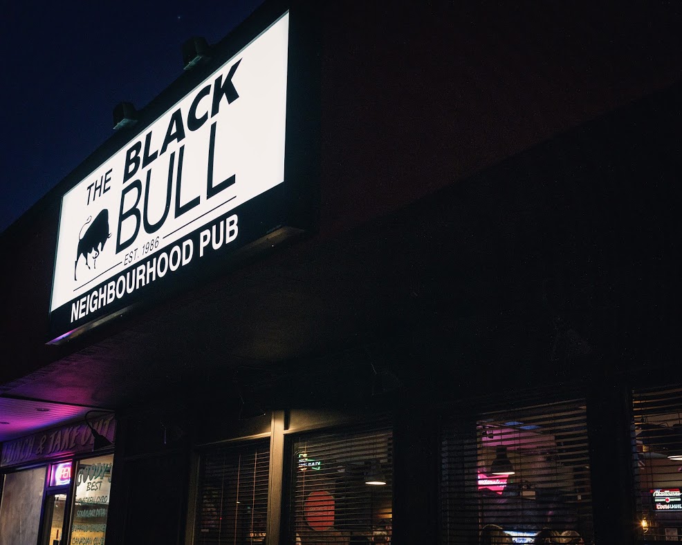 The Black Bull | 2475 Mountainside Dr, Burlington, ON L7P 1C9, Canada | Phone: (905) 332-4282