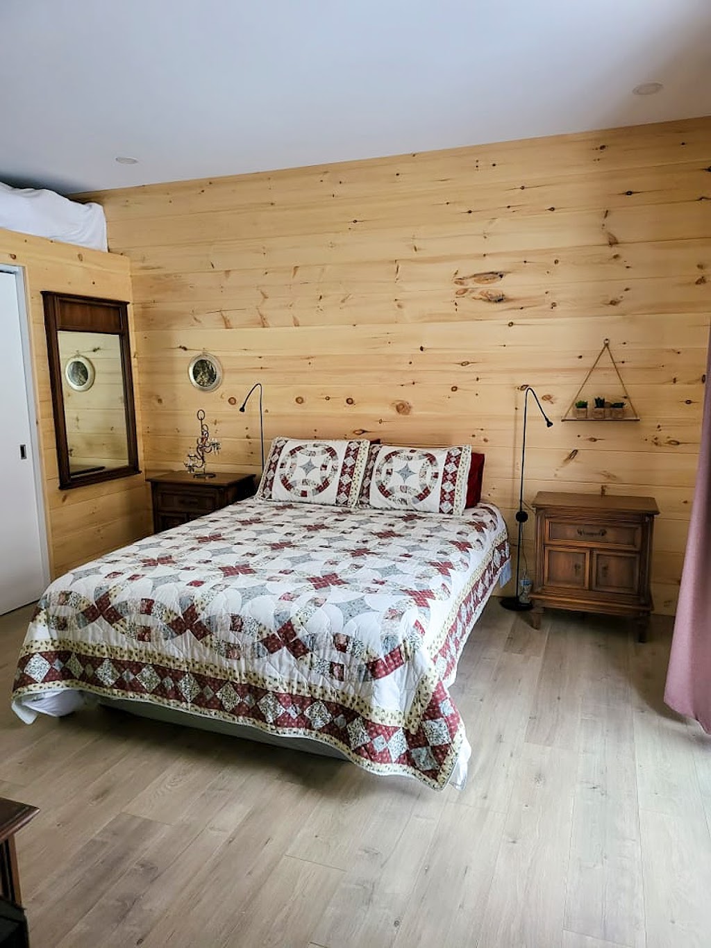 Chalets Chez Mamie | 51 Av. Gagné, Saint-Côme, QC J0K 2B0, Canada | Phone: (450) 365-0101