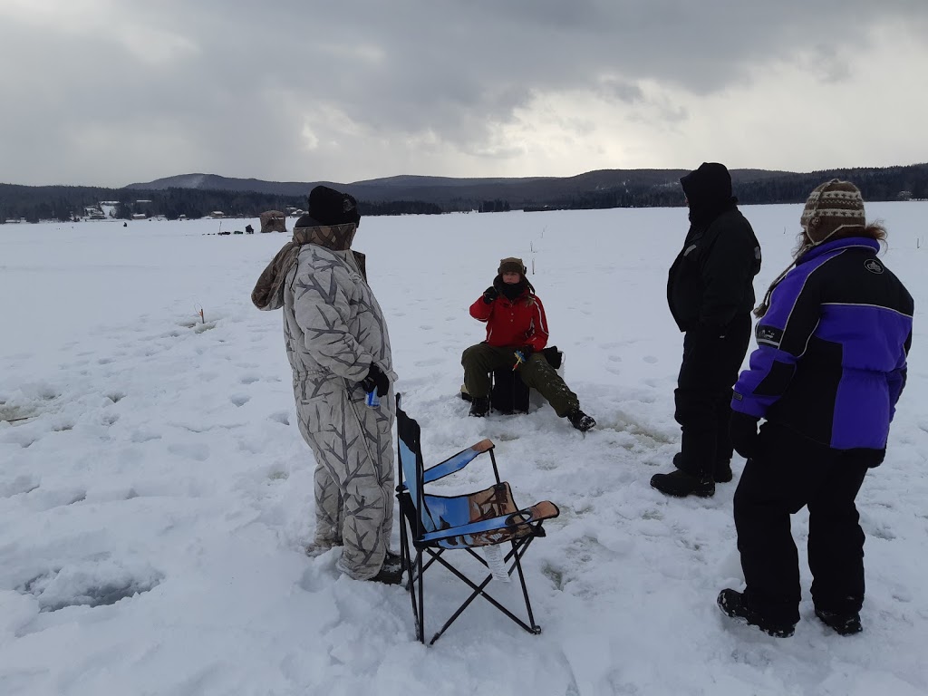 Chalet Beaudin Lac Wallace | 1272 Q-141, Saint-Herménégilde, Quebec, QC J0B 2W0, Canada