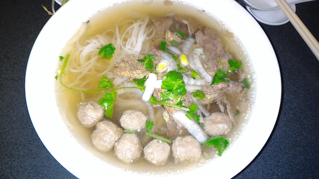 Pho Dau Bo | 20 Gillingham Dr, Brampton, ON L6X 4X7, Canada | Phone: (905) 796-9992