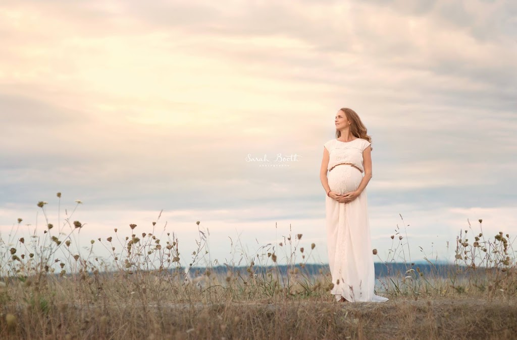 Sarah Booth Photography | 320 Davida Ave, Victoria, BC V9A 2C5, Canada | Phone: (250) 882-0172