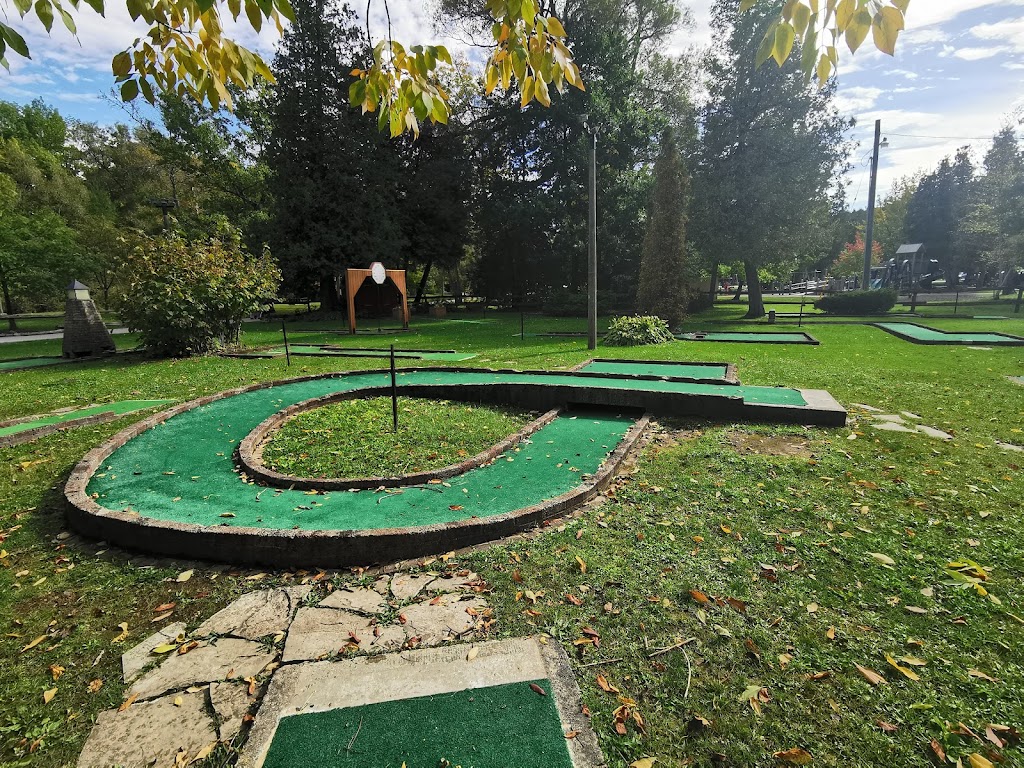Putt n Paddle | 137 2nd Ave E, Owen Sound, ON N4K 2E5, Canada | Phone: (519) 371-0421