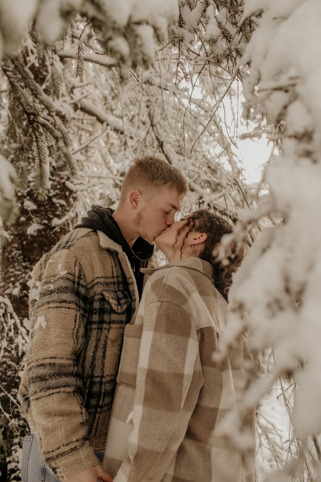 Storybookcaptured:Intimate wedding & elopement photographer | Niagara St, 1292 Four Mile Creek Rd, Niagara-on-the-Lake, ON L0S 1J0, Canada | Phone: (941) 221-9268