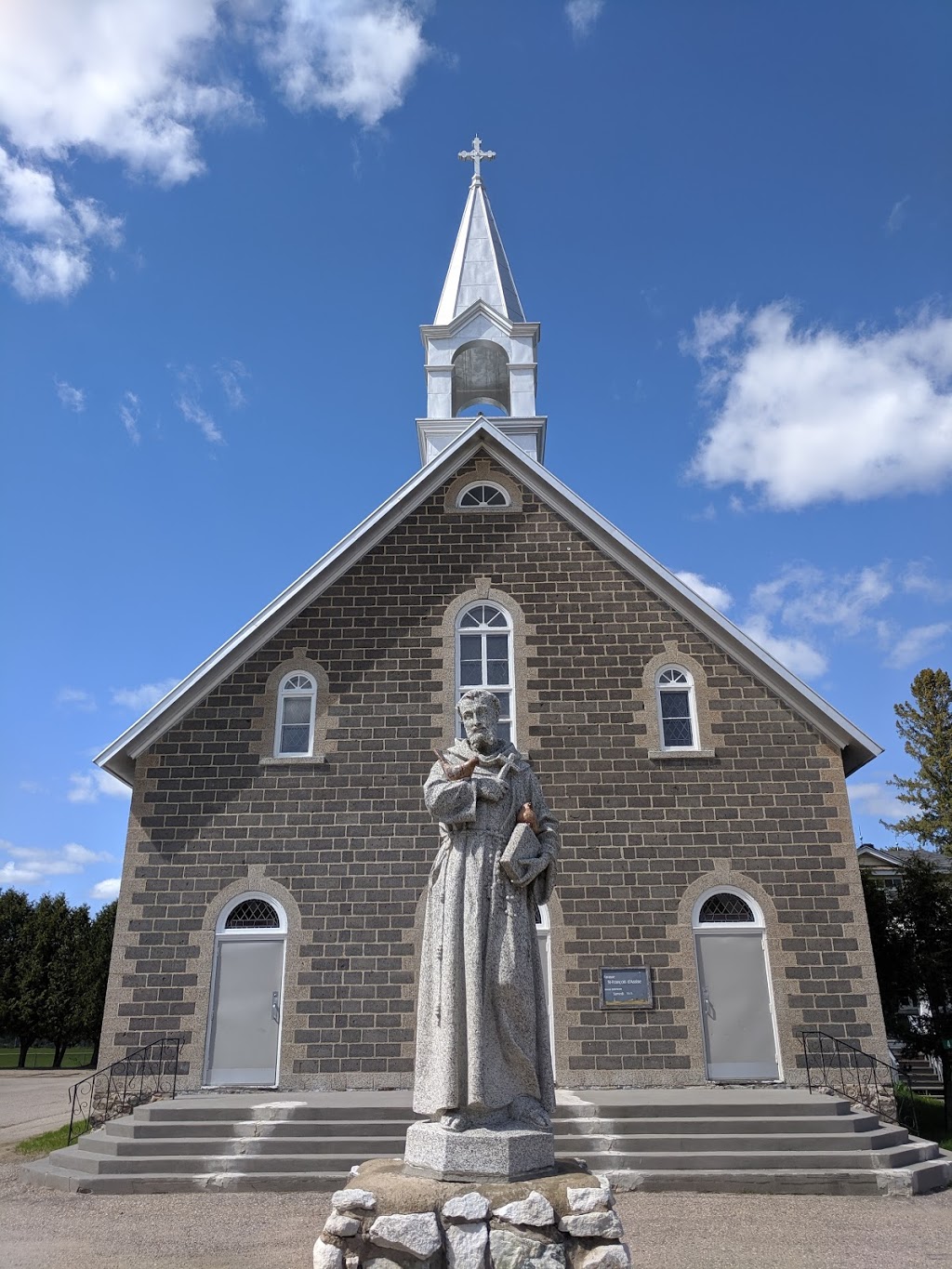 Église de Saint-François-d’Assise | 2 Chemin Lionel-Beausoleil, Lac-des-Loups, QC J0X 3K0, Canada