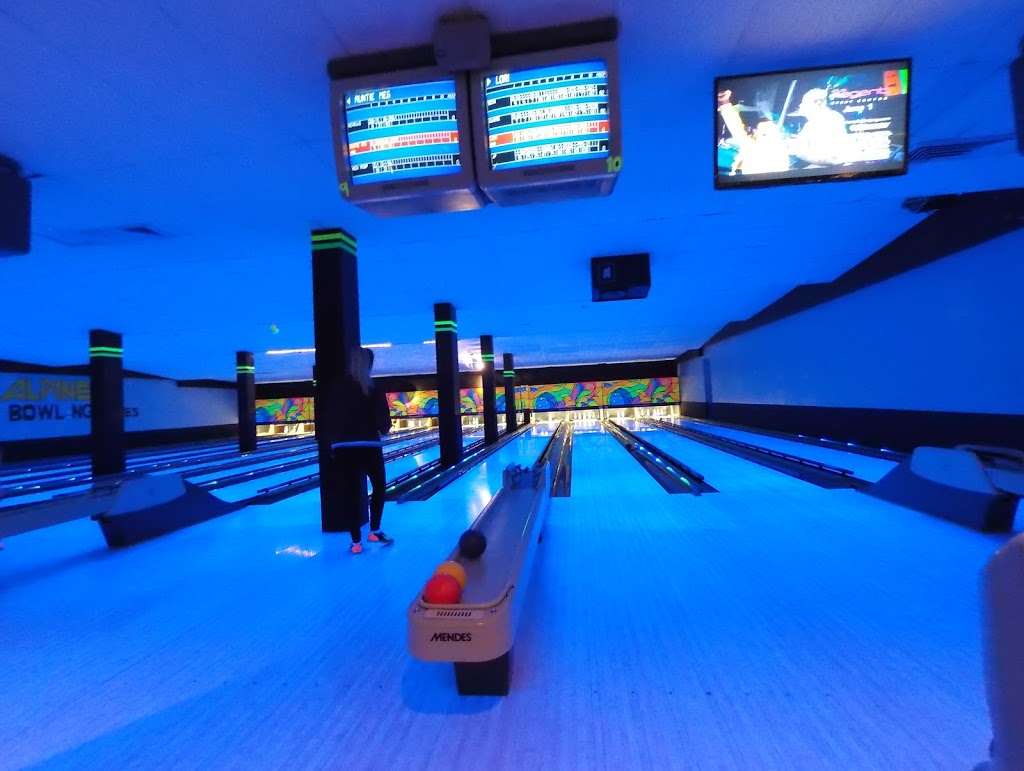 Alpine Bowling Lanes | 20 Alpine Ave, Saint Vital, MB R2M 0Y5, Canada | Phone: (204) 255-6100