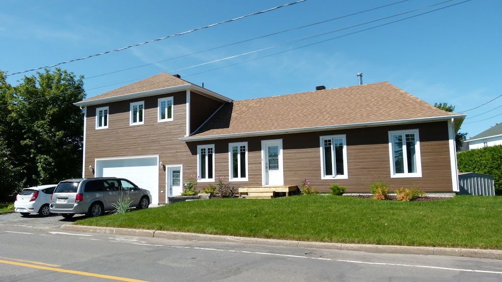 Pat Kohnstruction | 1717 Route des Pommiers, Cap-Saint-Ignace, QC G0R 1H0, Canada | Phone: (418) 241-6141