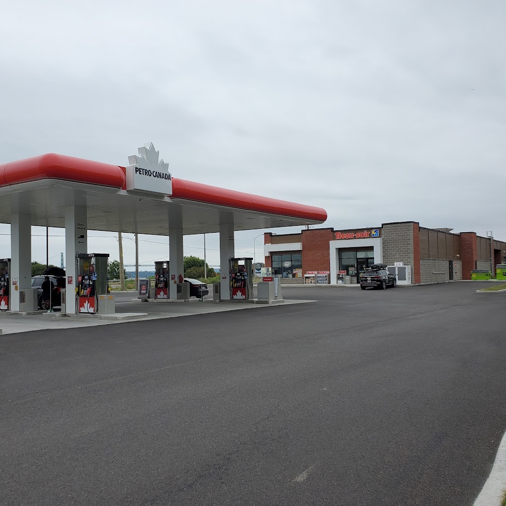 Petro Canada | 5401 Bd Sainte-Anne, Boischatel, QC G0A 1H0, Canada | Phone: (418) 822-0912