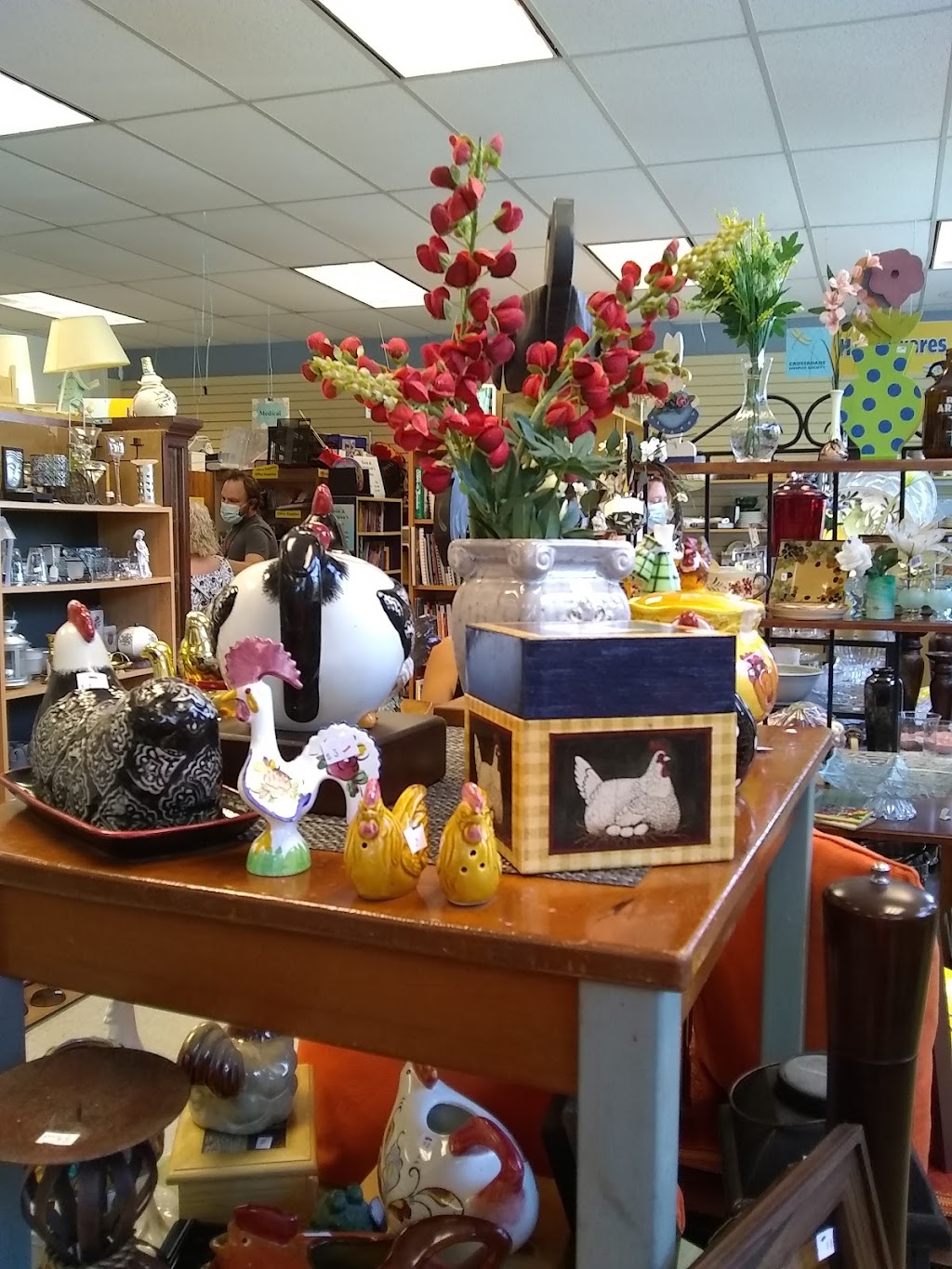 Crossroads Hospice Thrift Store | 2780 Barnet Hwy, Coquitlam, BC V3B 1B9, Canada | Phone: (604) 949-0459