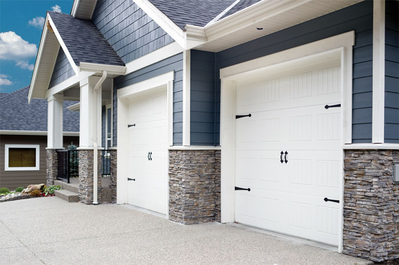 Universal Doors | 52 Road 2 E, Kingsville, ON N9Y 2Z9, Canada | Phone: (519) 819-5275