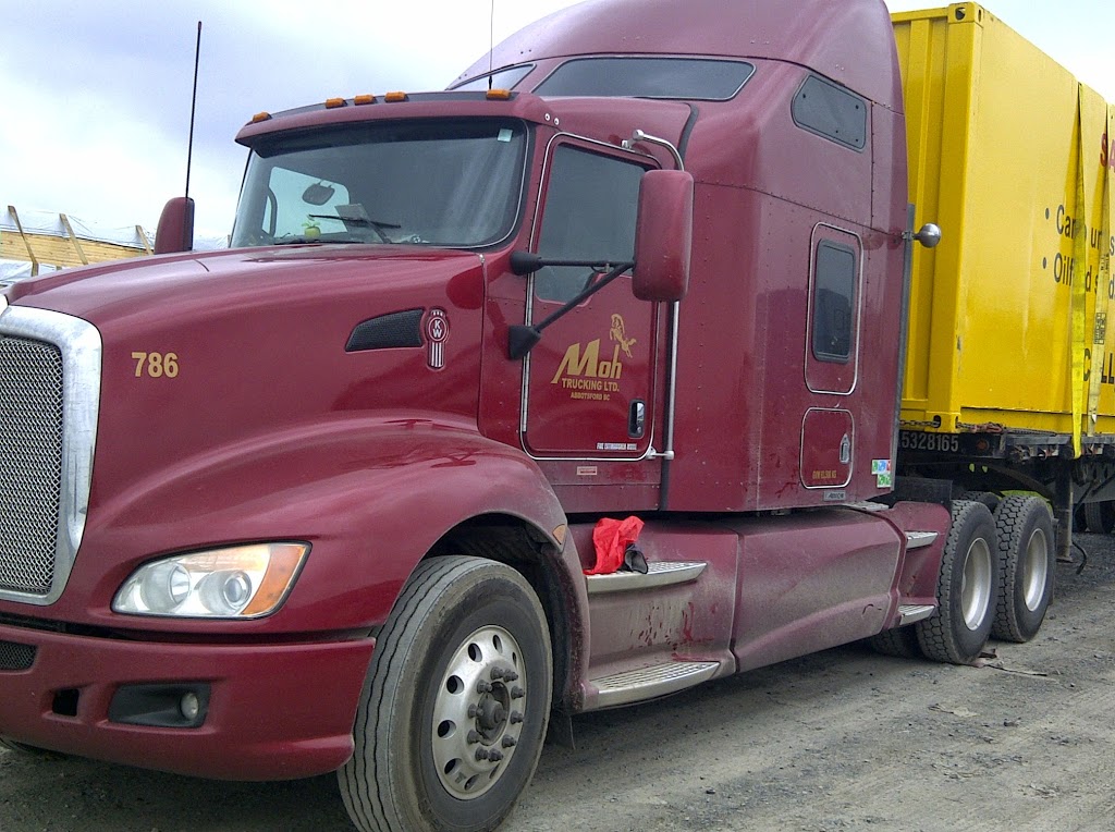 Moh Trucking Ltd | 25810 60 Ave, Langley City, BC V4W 1L3, Canada | Phone: (604) 751-2879