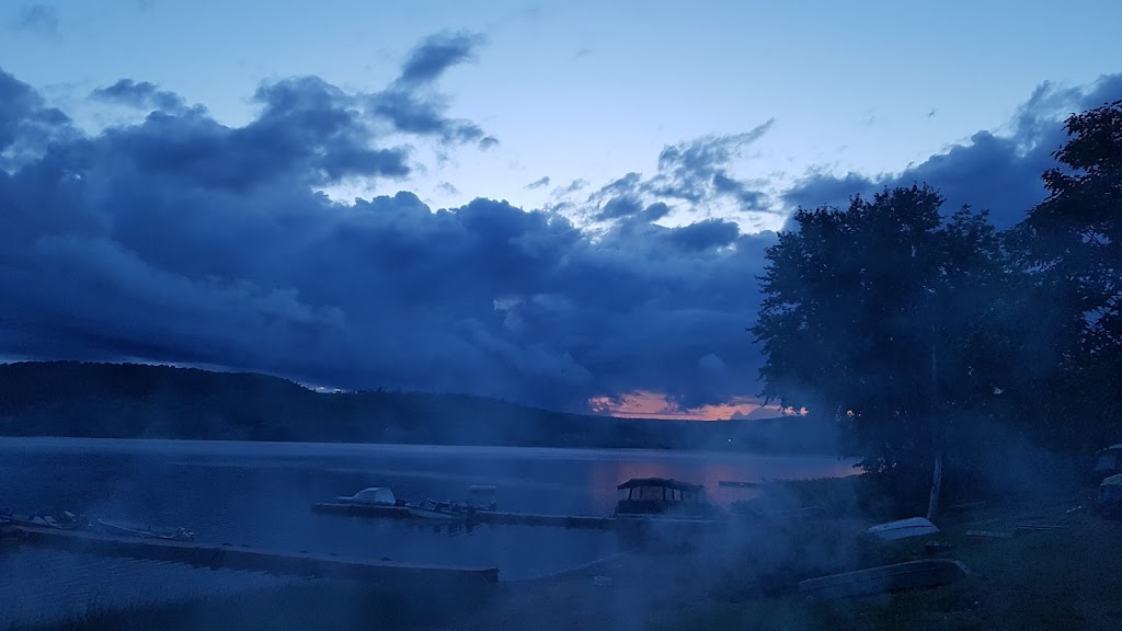 Pourvoirie du Pêcheur | 370 Chem. du Tour du Lac, Sainte-Anne-du-Lac, QC J0W 1V0, Canada | Phone: (819) 586-2989