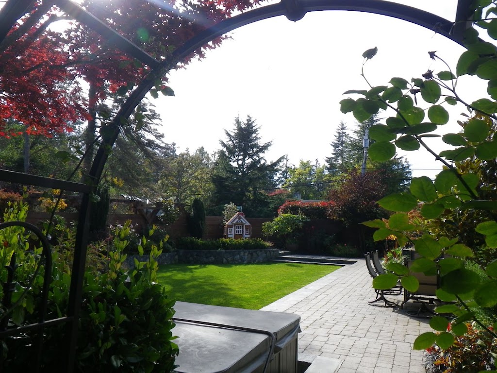 Acacia Landscape Inc | 1018 Beckwith Ave, Victoria, BC V8X 3S4, Canada | Phone: (250) 595-0527