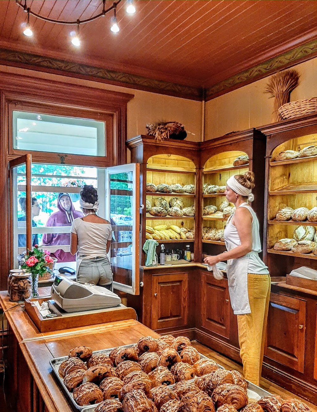 Boulangerie Niemand | 82 Av. Morel, Kamouraska, QC G0L 1M0, Canada | Phone: (418) 492-1236