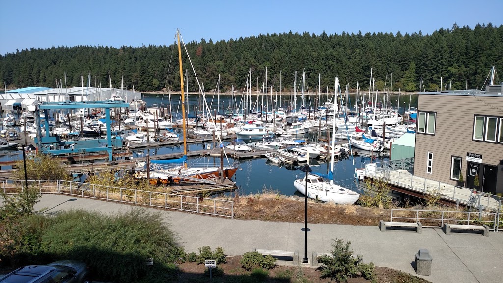 The Marinaside Resort | 1250 Stewart Ave, Nanaimo, BC V9S 4C9, Canada | Phone: (250) 591-0880