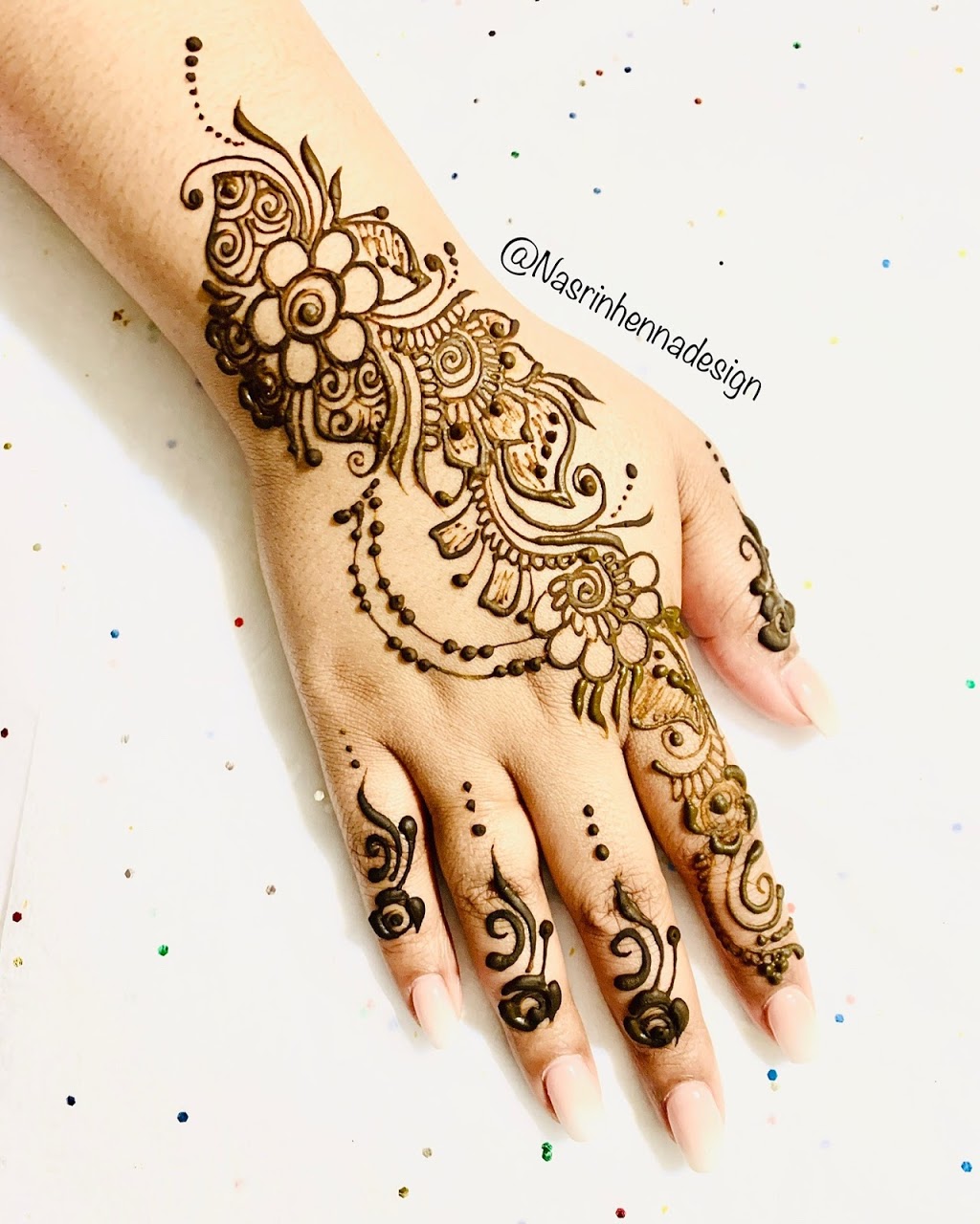 Nasrin Henna Design | 122 Linden Ave, Scarborough, ON M1K 3H8, Canada | Phone: (647) 852-2808