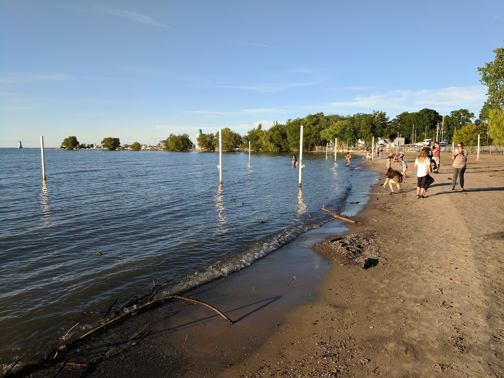 Lakeside Park Beach | 1 Lakeport Rd, St. Catharines, ON L2N 7R8, Canada | Phone: (905) 688-5600