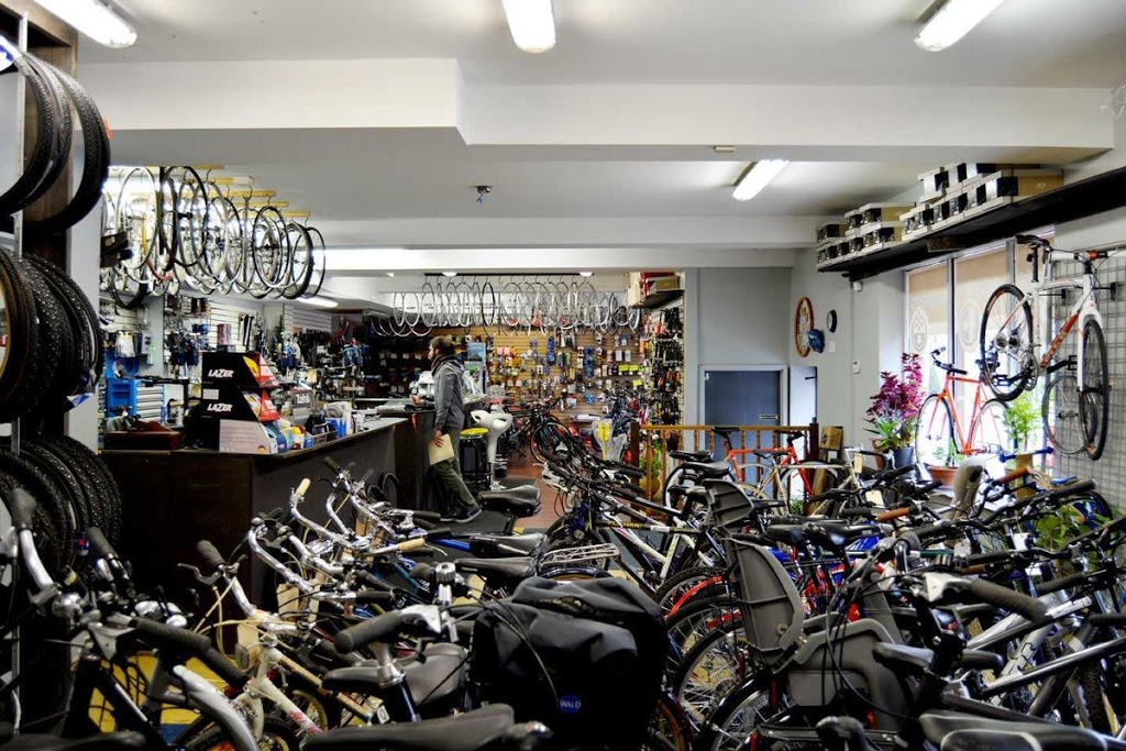 Vélo Montréal | 3880 Rue Rachel E, Montréal, QC H1X 1Z1, Canada | Phone: (514) 259-7272