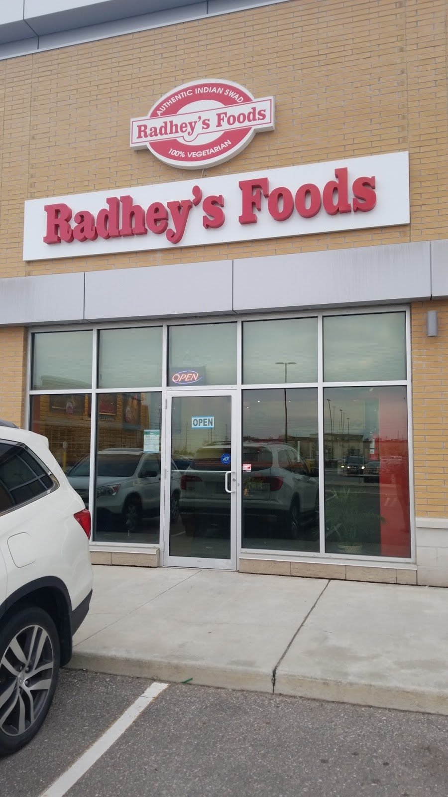 Radhey’s Foods Canada (RFC) | 5101 Dixie Rd unit 4, Mississauga, ON L4W 0E6, Canada | Phone: (647) 993-3669