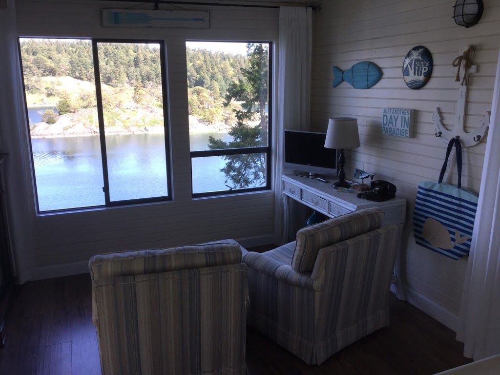 Salt Spring Waterfront B&B | 121 Scott Point Dr, Salt Spring Island, BC V8K 2R1, Canada | Phone: (250) 815-5150