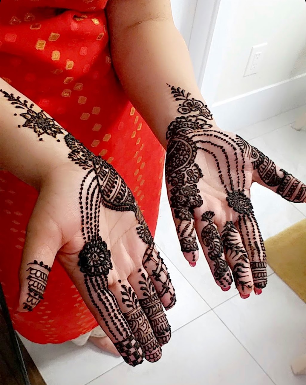 Love Henna | 10925 Monroe Dr, Delta, BC V4C 1N2, Canada | Phone: (236) 863-1995