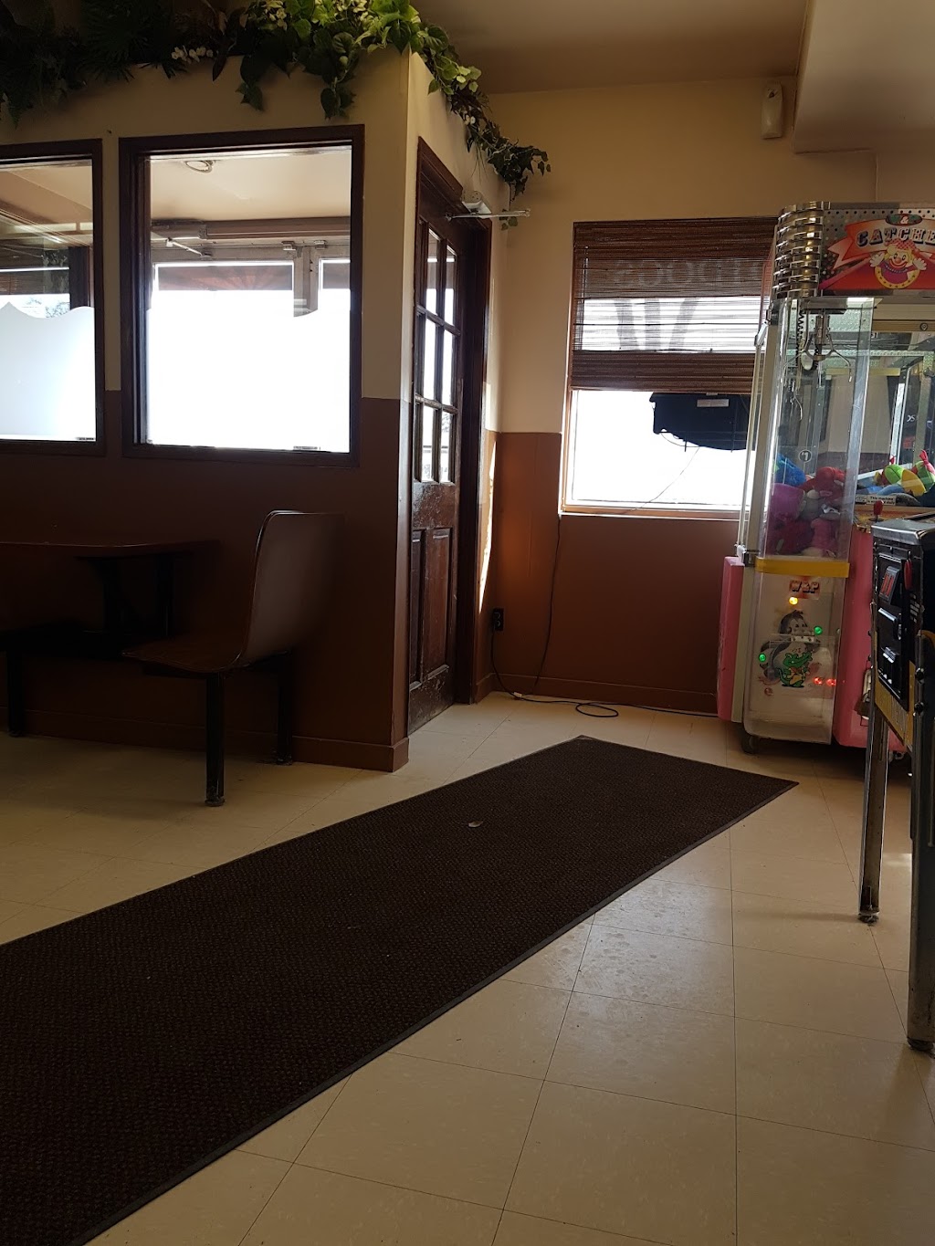 Jimmys Submarine & Dairy Delight | 1746 Saskatchewan Ave W, Portage la Prairie, MB R1N 0N8, Canada | Phone: (204) 239-0378