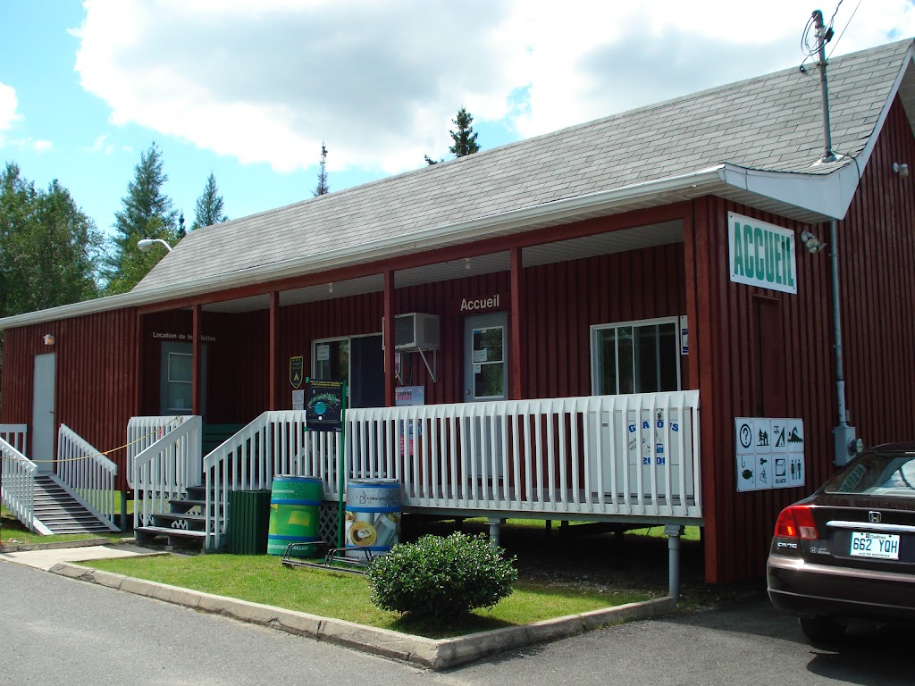 Camping Pointe Taillon Sainte-Monique | 900 Rg 6 O, Sainte-Monique, QC G0W 2T0, Canada | Phone: (418) 347-3124