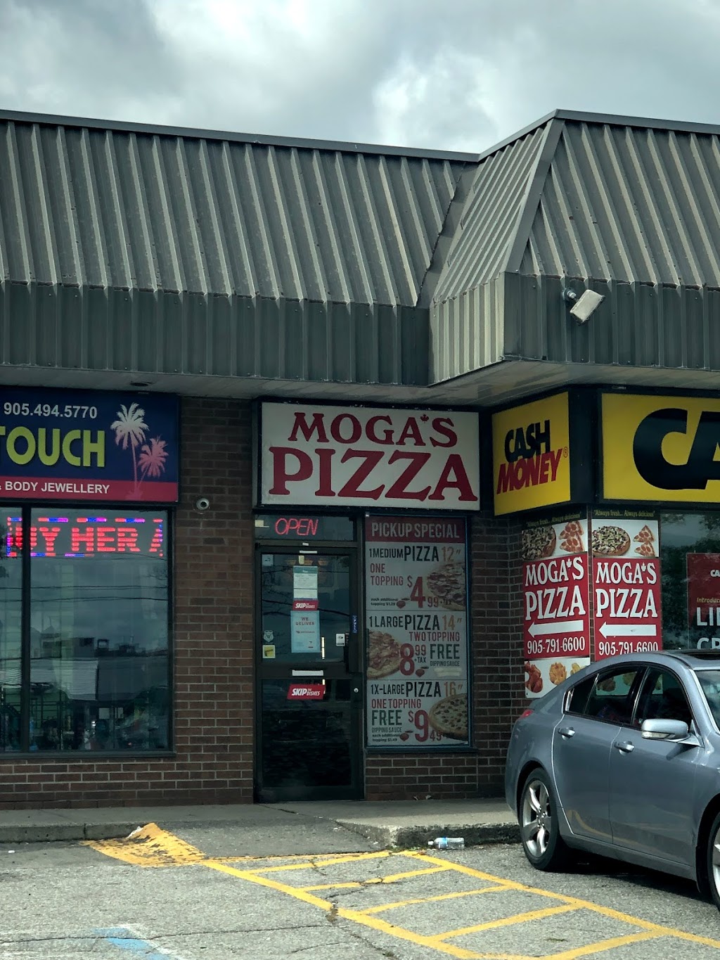 Mogas Pizza Inc | 2200 Queen St E, Brampton, ON L6S 4G9, Canada | Phone: (905) 791-6600