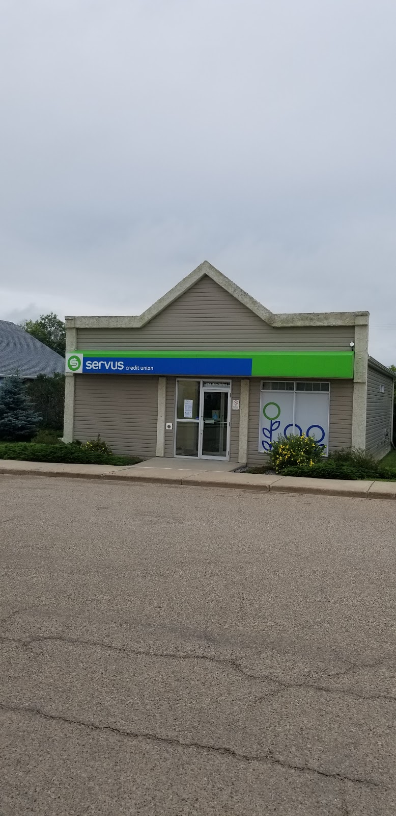 Servus Credit Union - Elnora | 216 Main St, Elnora, AB T0M 0Y0, Canada | Phone: (403) 773-3598