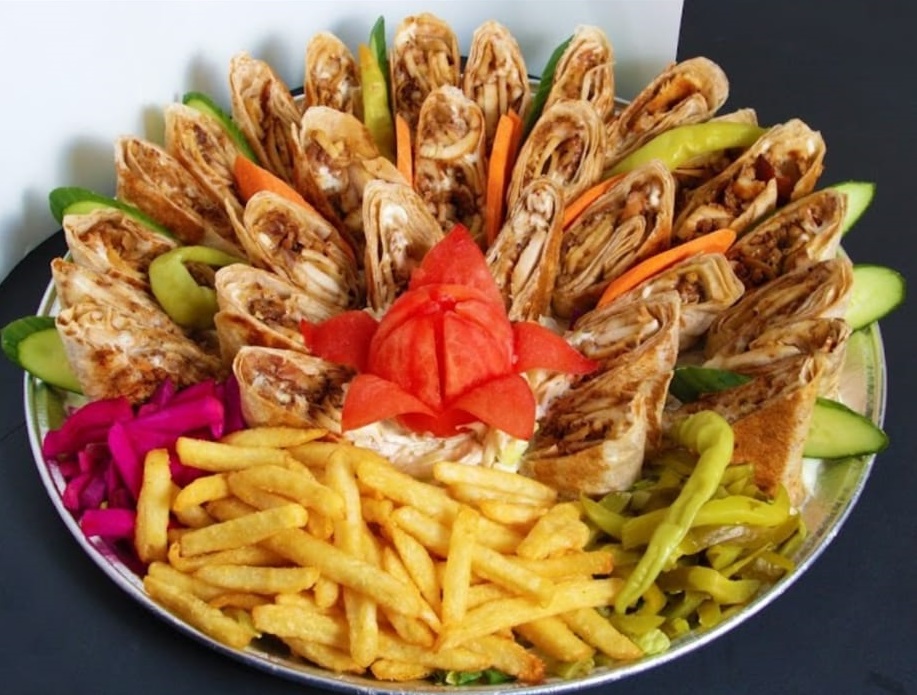 RENFREW SHAWARMA | 648 OBrien Rd UNITE#E, Renfrew, ON K7V 0B4, Canada | Phone: (613) 431-8888