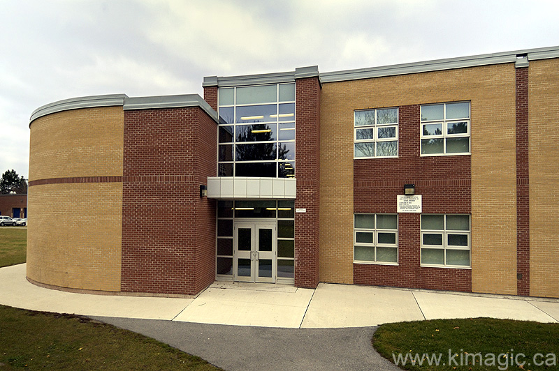 Meadowvale Public School | 761 Meadowvale Rd, Scarborough, ON M1C 1T1, Canada | Phone: (416) 396-6470