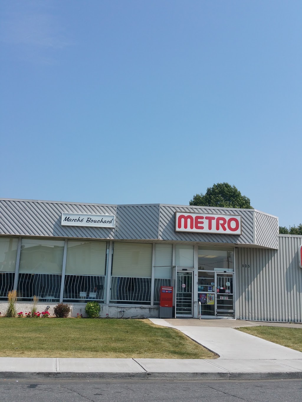 Metro Sorel | 125 Rue Guévremont, Sorel-Tracy, QC J3P 3K4, Canada | Phone: (450) 742-2818