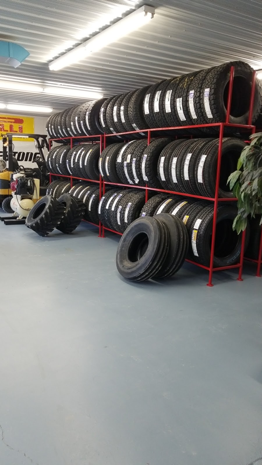 T B Tire & Son | 9 MacDonald St, Starbuck, MB R0G 2P0, Canada | Phone: (204) 735-2327